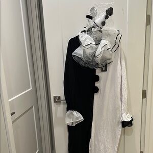 Dolls Kill Trickz n Treatz Art the Clown Costume